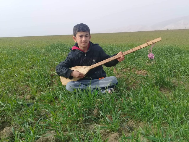 Yezidi Instrument