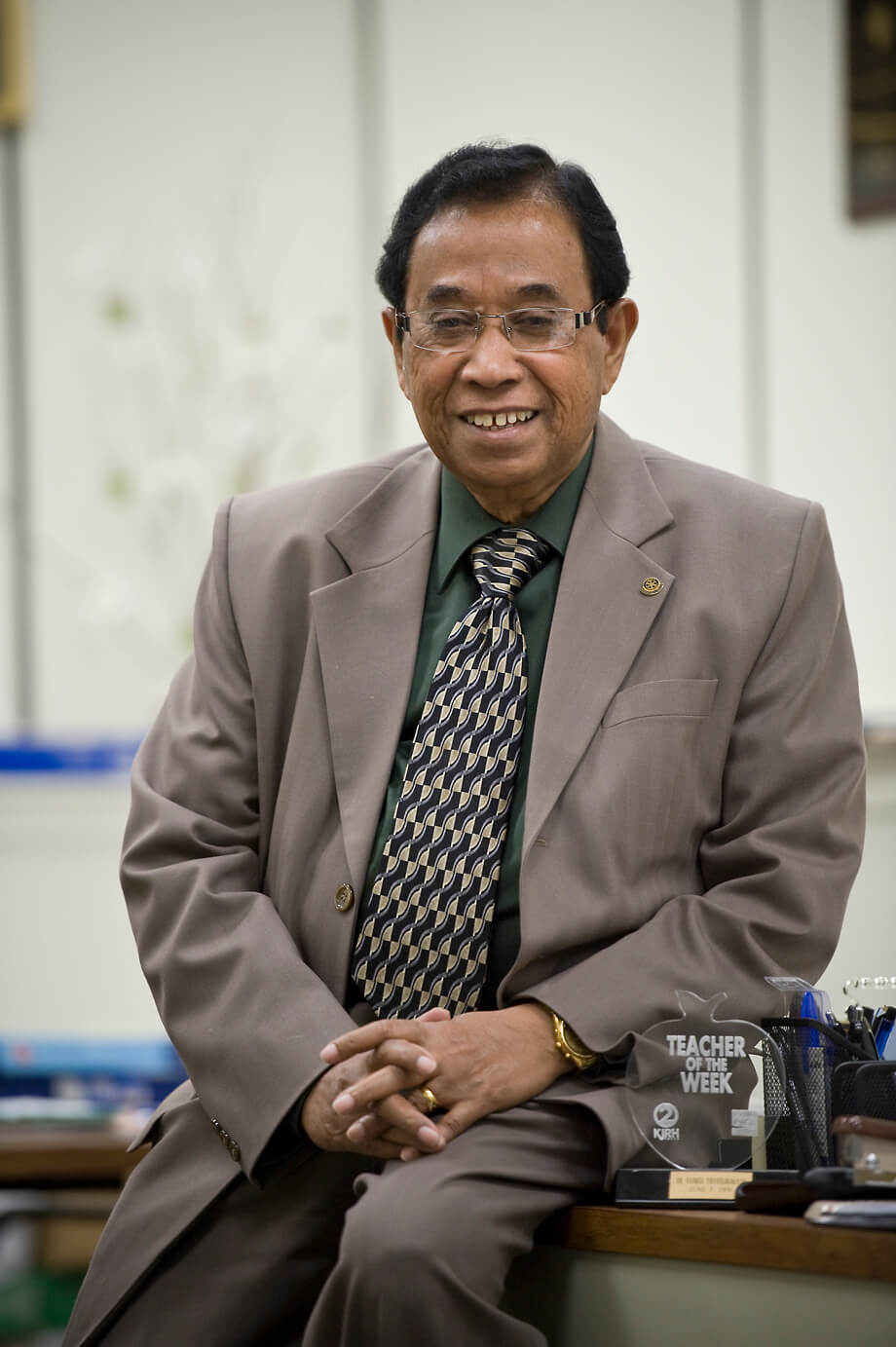 Dr. George Thyvelikakath
