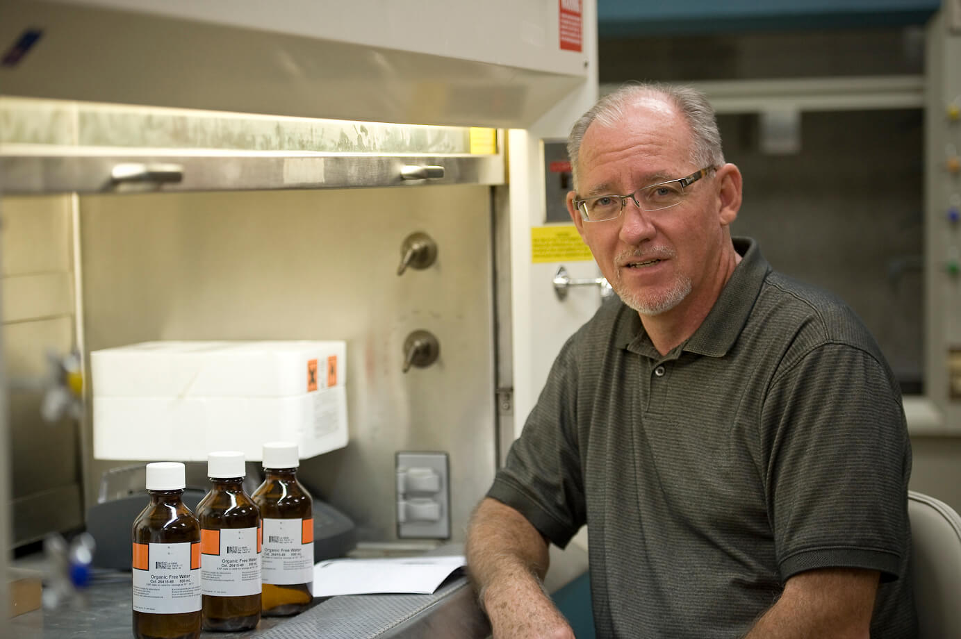 Dr. Robert Stewart